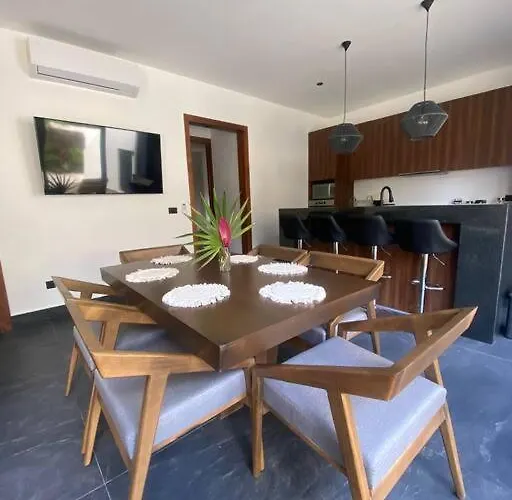 ¡new 4br With Priv Jacuzzi! Villa *